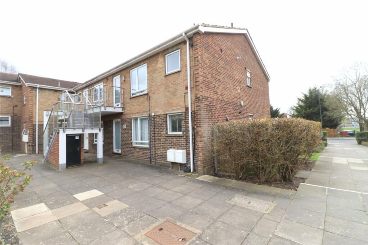 Flat 40, Kenwood Court, London photo 3