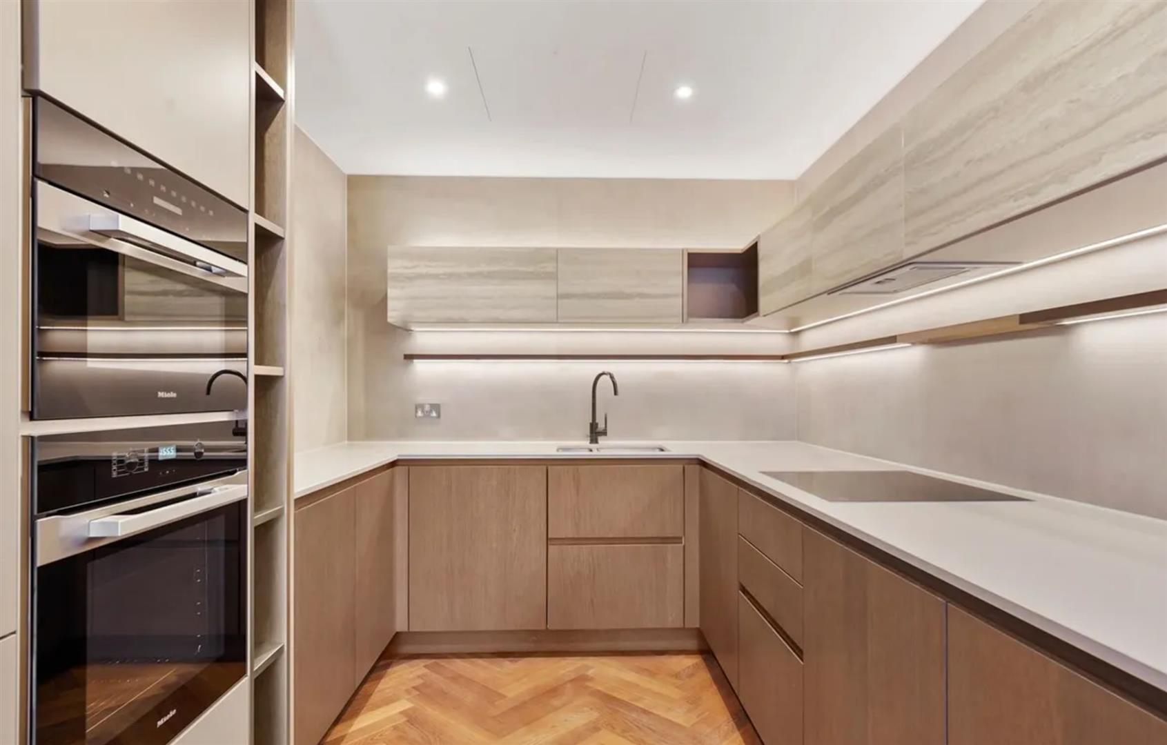 2 bedroom flat for sale 0