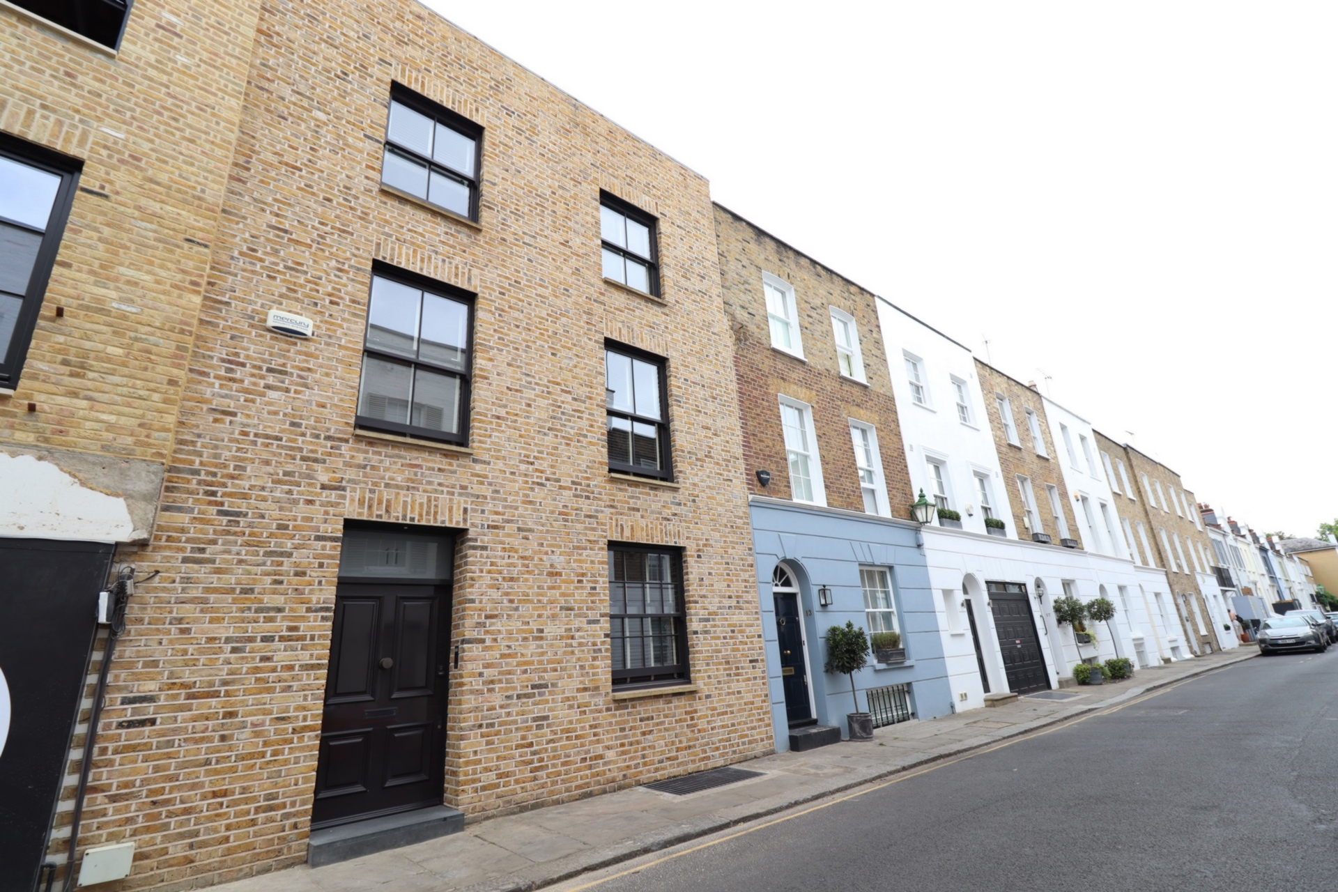 3 bedroom terraced house for sale 0