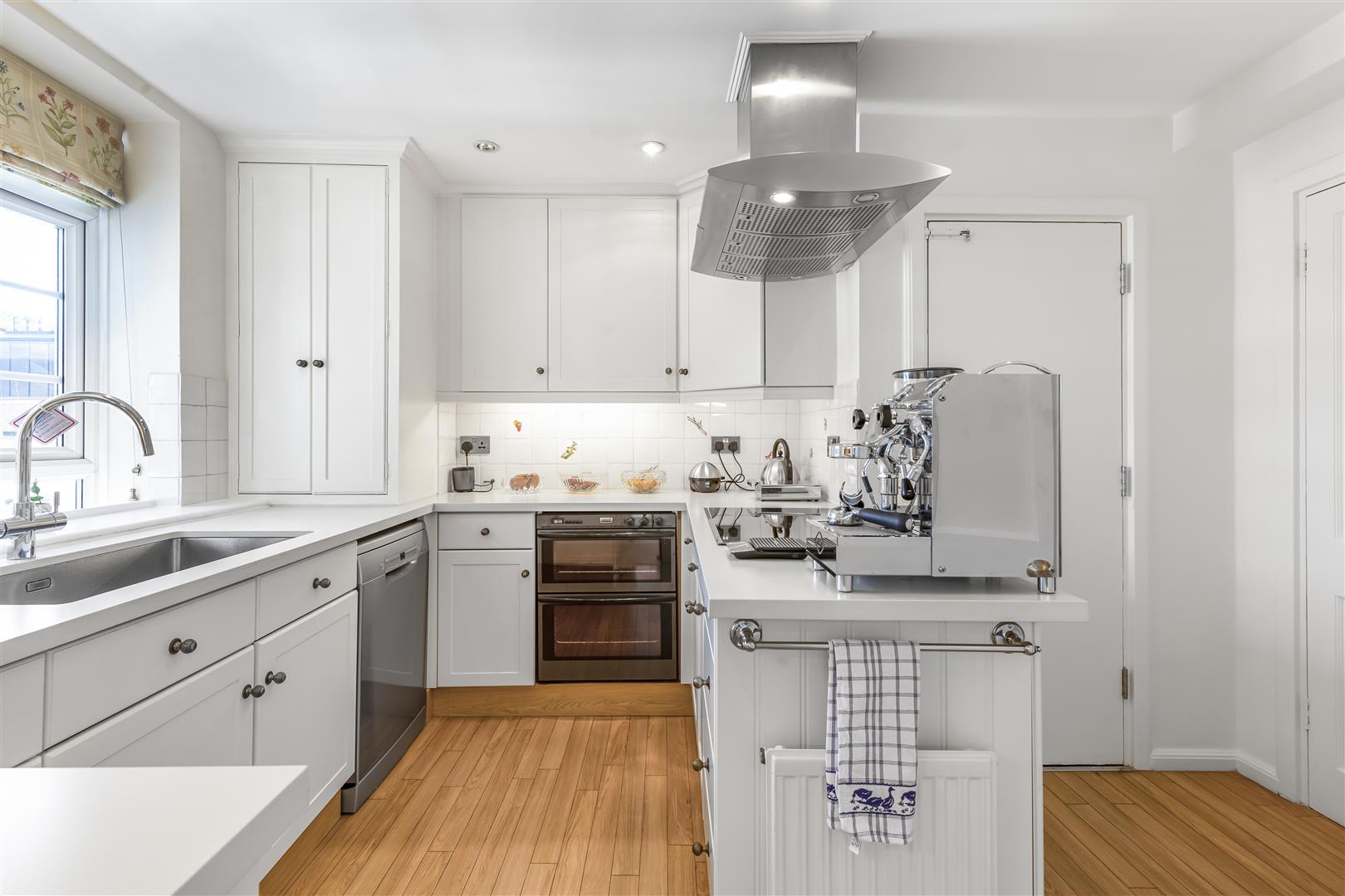 2 bedroom flat for sale 0