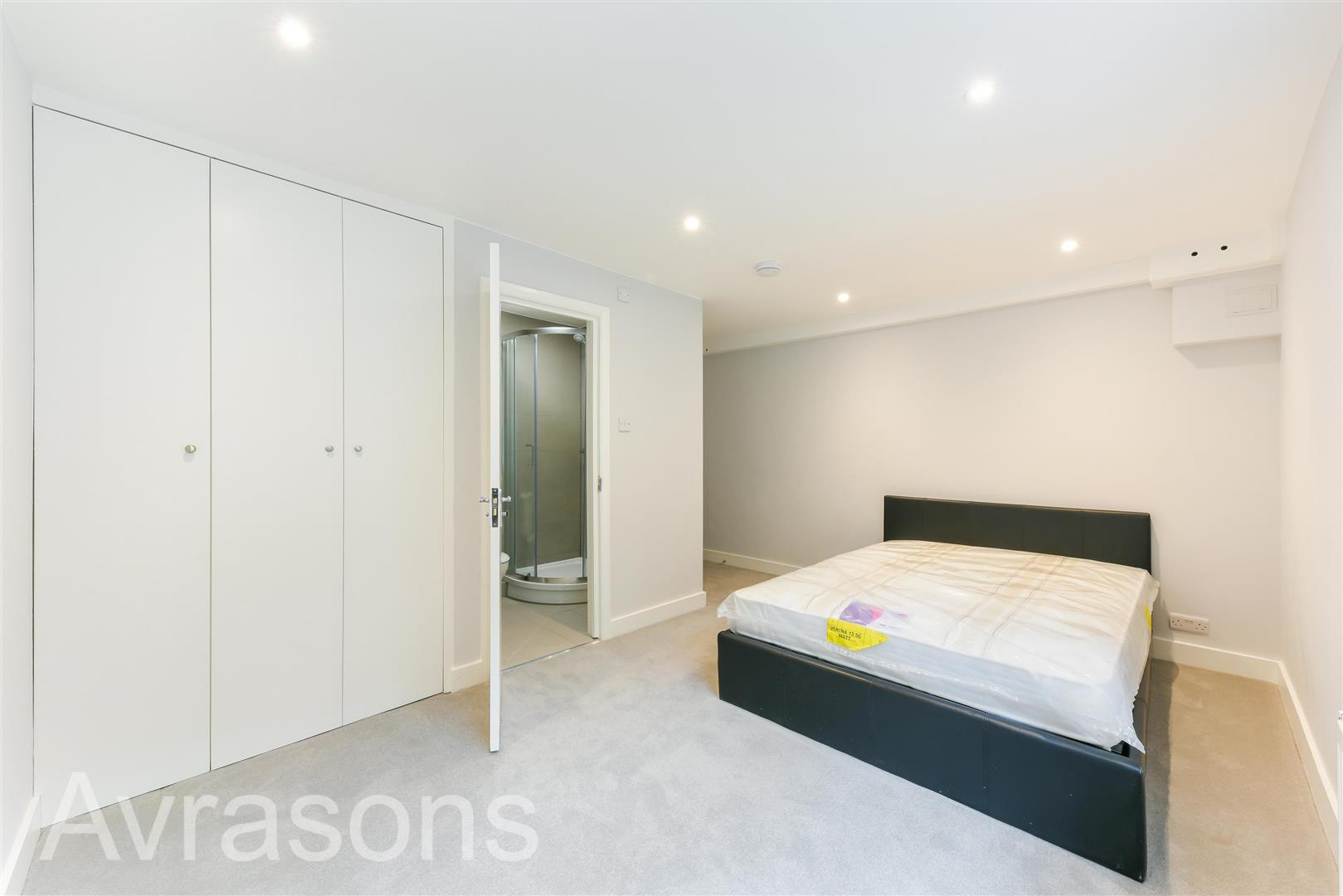 Ground Floor Flat, 42 Acton Street, London photo 2