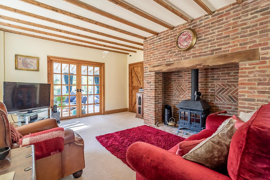 5 bedroom property for sale 0