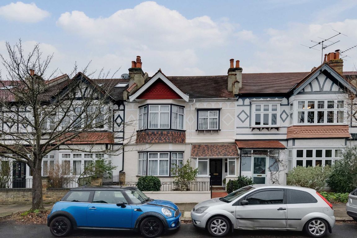 4 bedroom property for sale 0