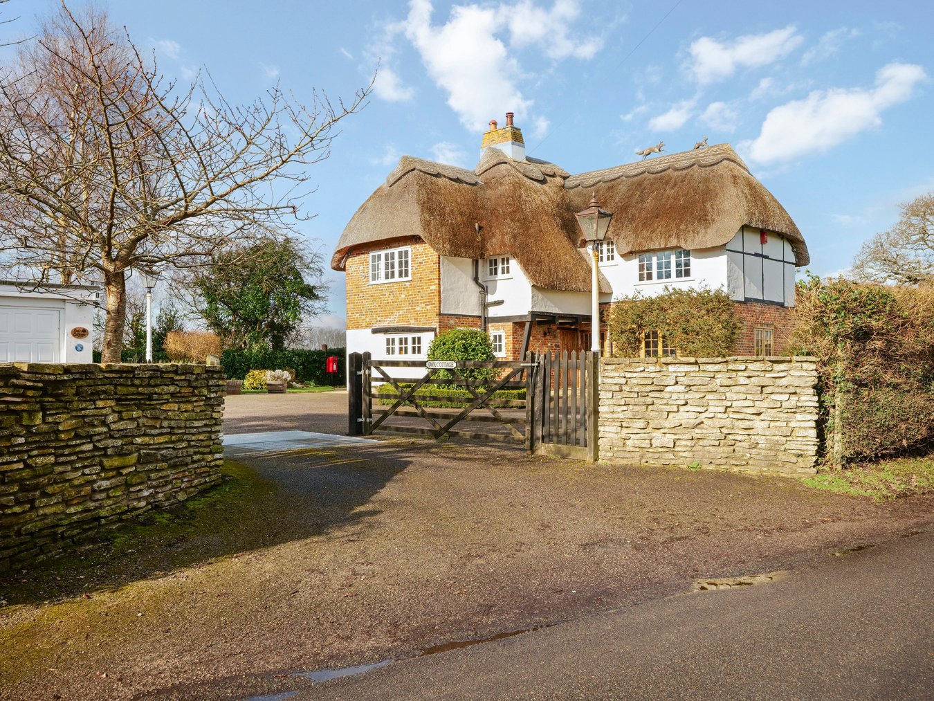 4 bedroom detached house for sale 0