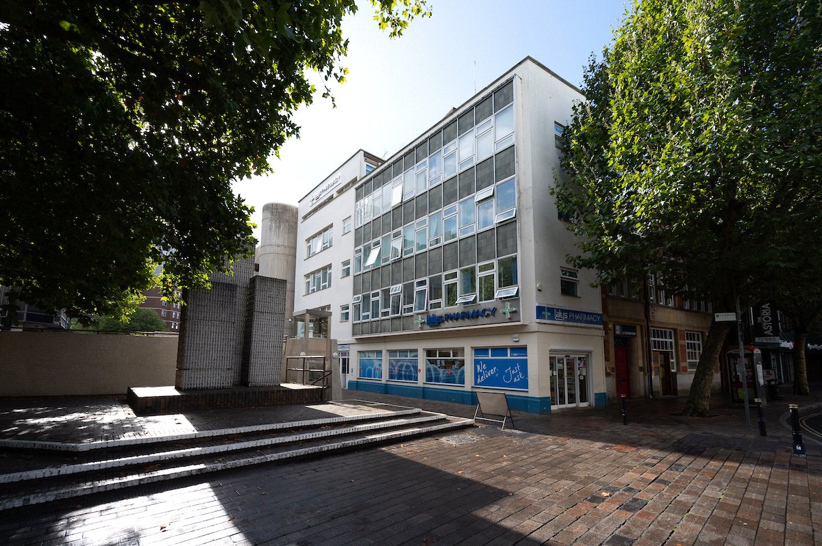 Guildhall Walk, Hampshire photo 5