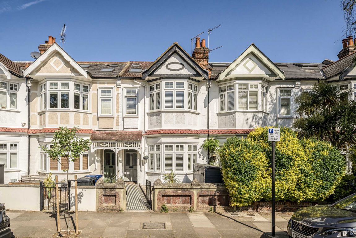 4 bedroom property for sale 0