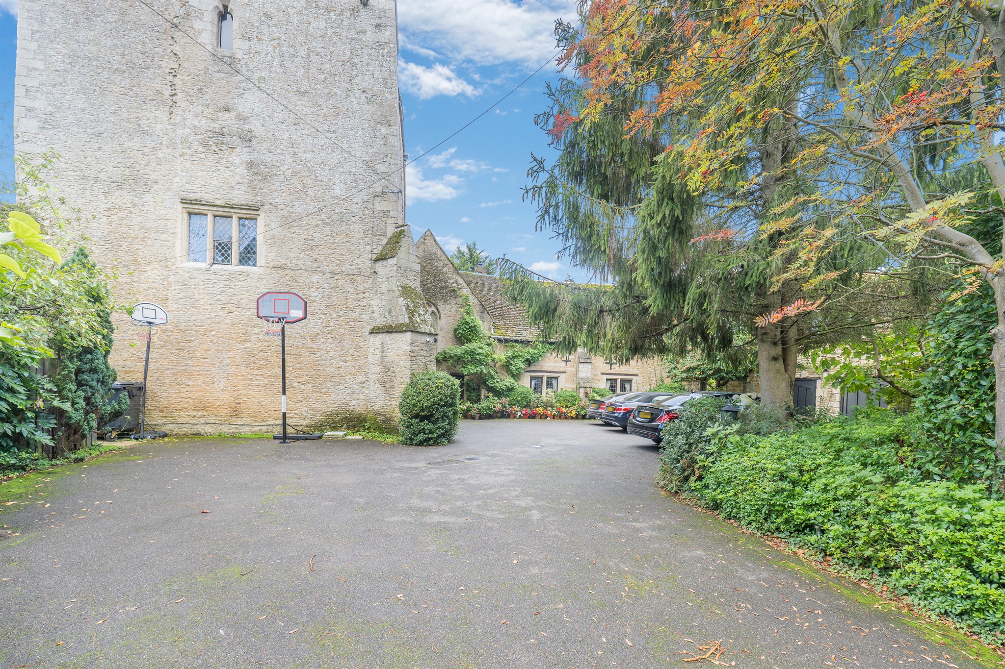 4 bedroom property for sale 0