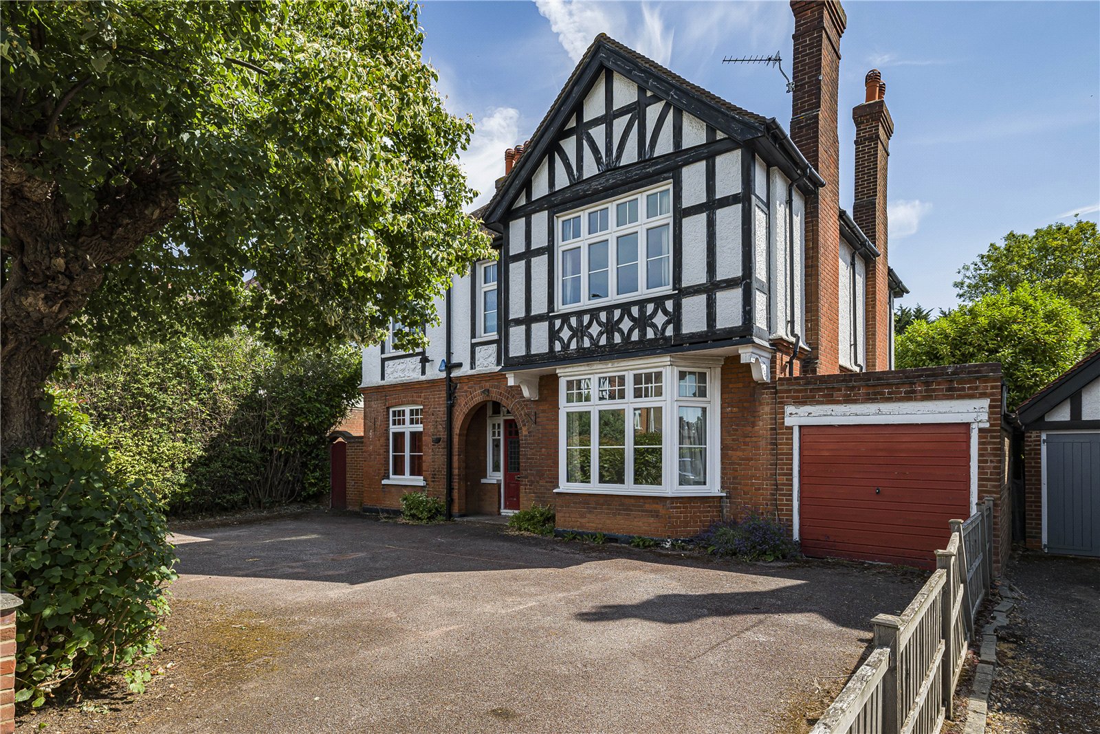 5 bedroom flat for sale