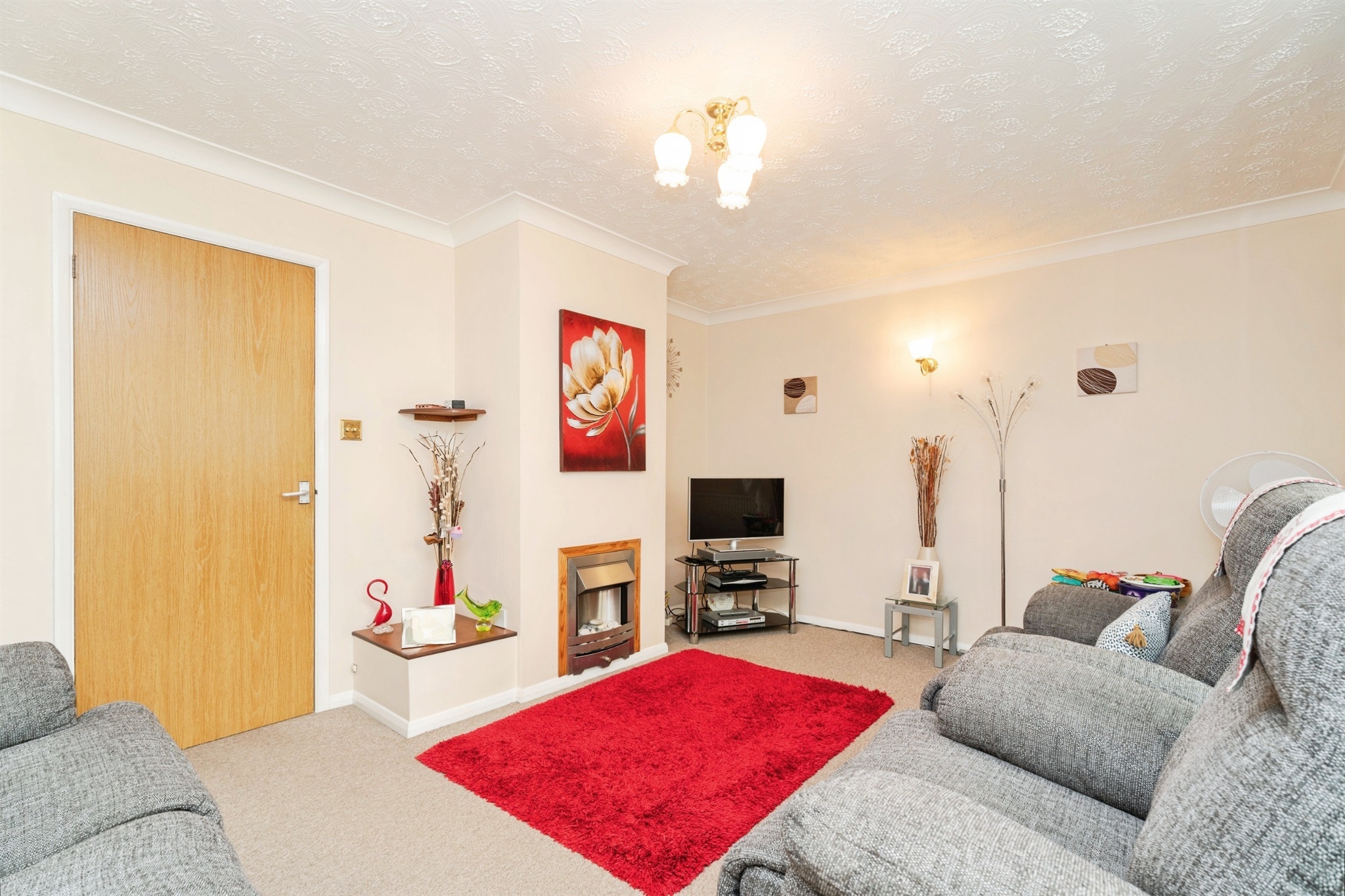 25, Gwyn Crescent, Fakenham photo 3