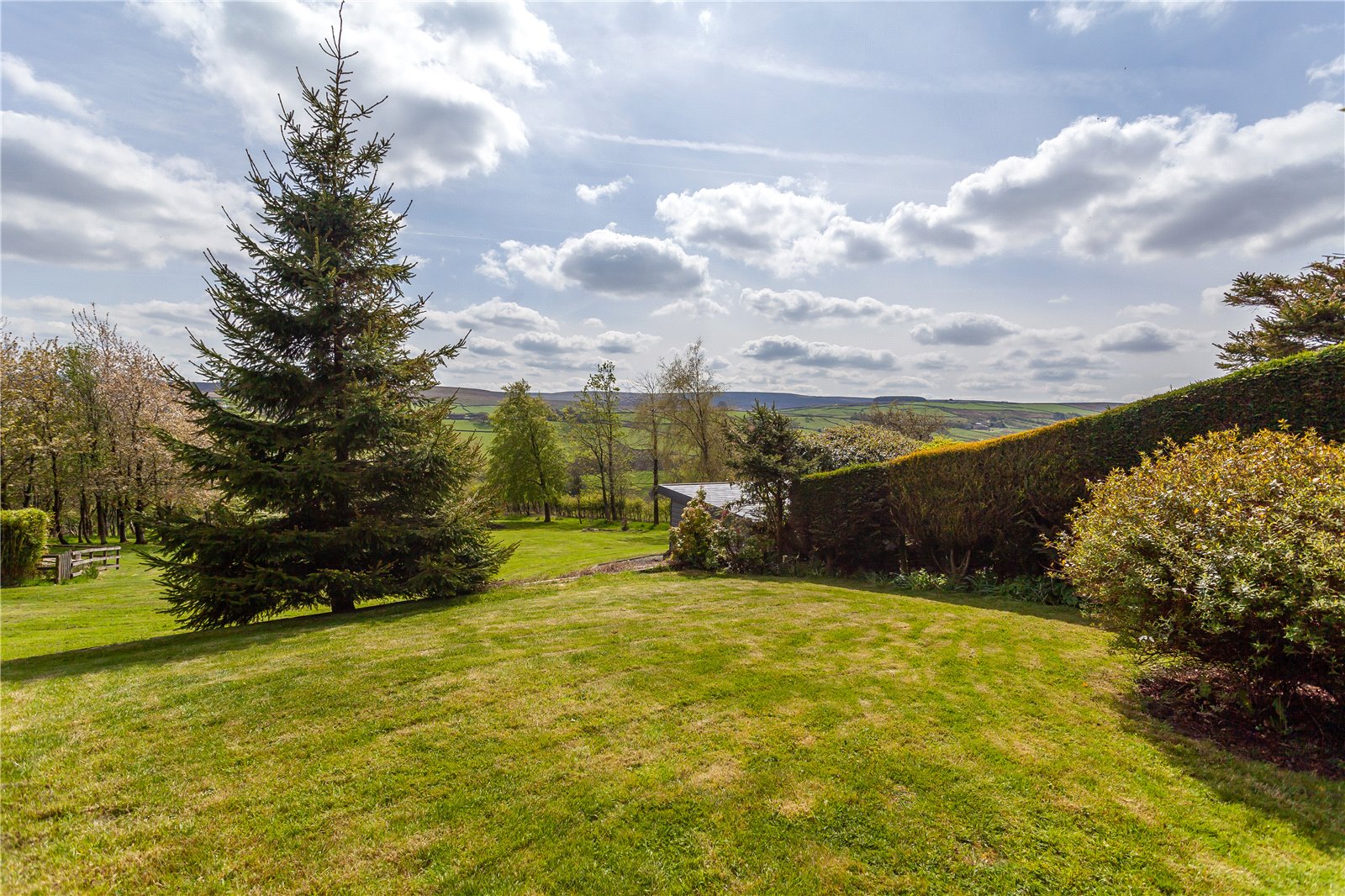 Photos of Oldfield Lane, Oldfield, Keighley, West Yorkshire BD22