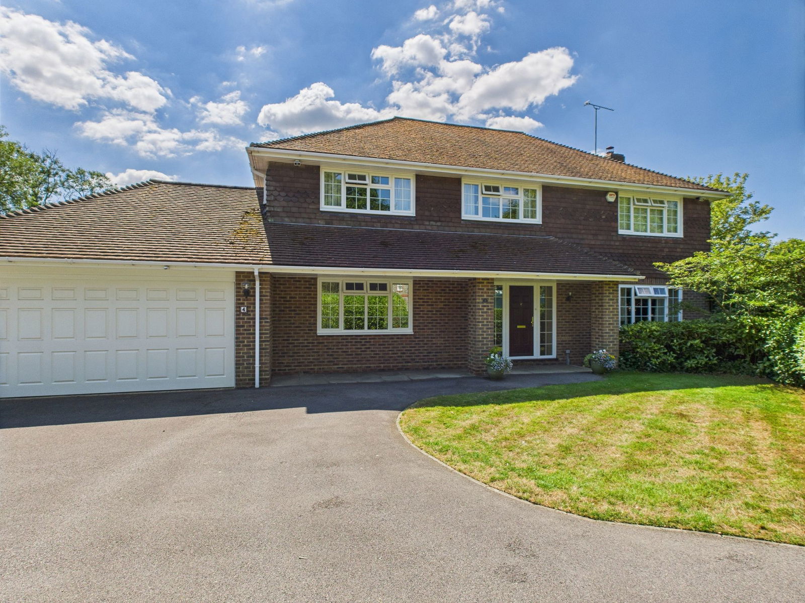 4 bedroom property for sale