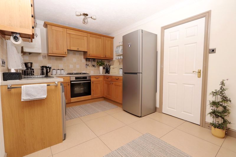 47, Willowcroft Way, Harriseahead photo 4