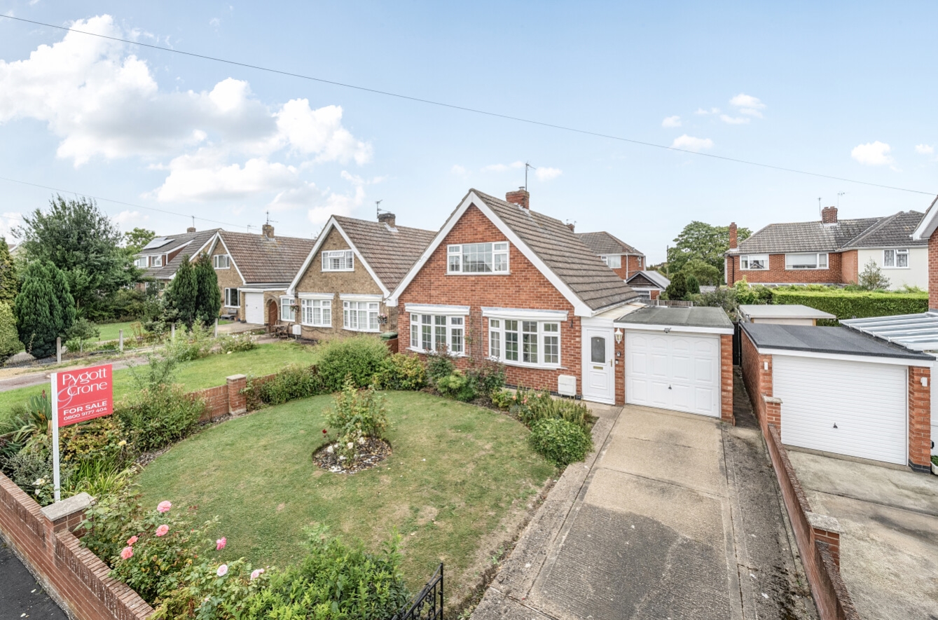 2-bed house on 5, Thonock Drive, Lincoln, £220,000
