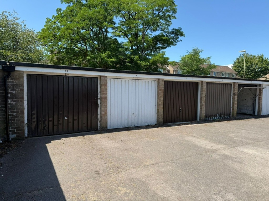 Garages 1-13 & 15-20, Fisher Close, Andover photo 4