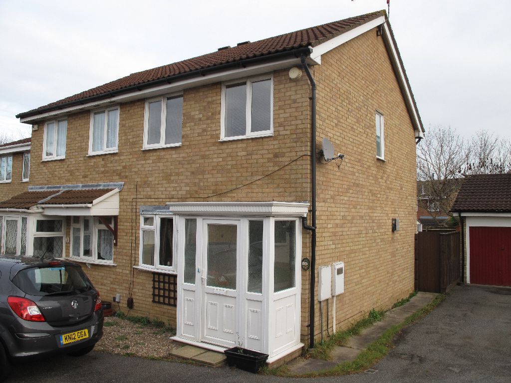 Free property report 30 Medway Drive, Wellingborough, NN8 5XT Chimnie
