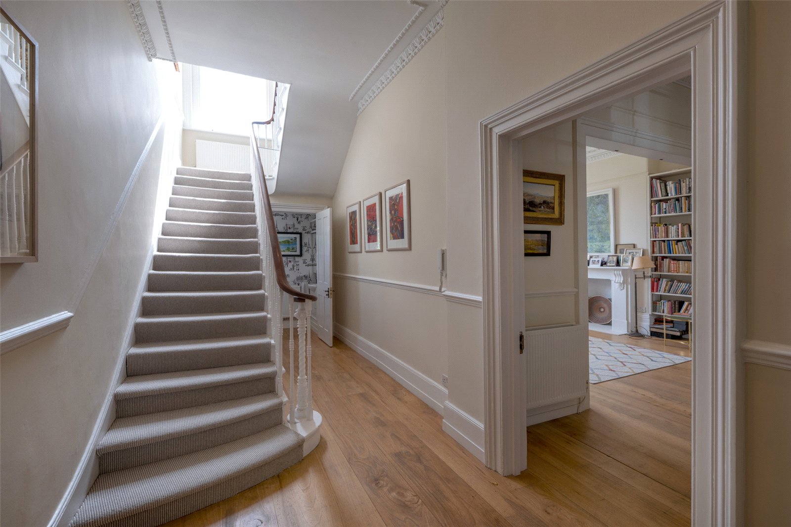 4 bedroom semi-detached house for sale 0