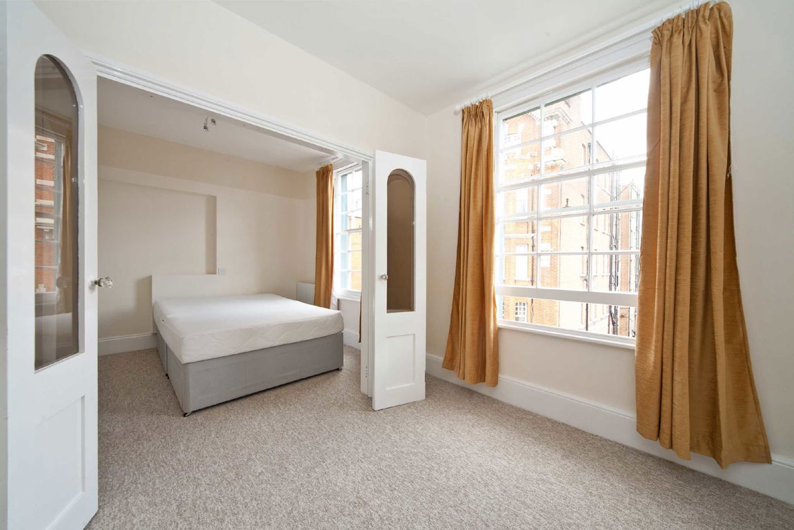 Flat 2, 510, Fulham Road, London photo 5
