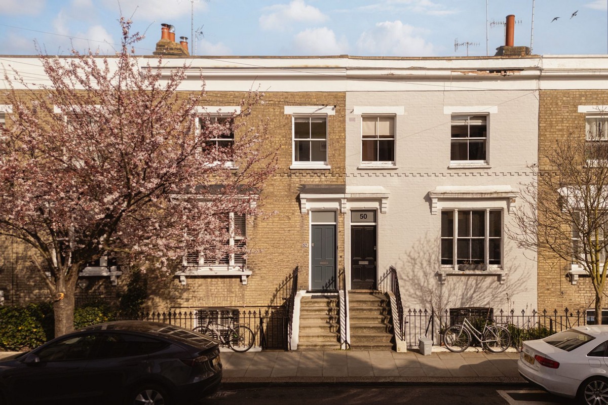 2 bedroom new flat for sale