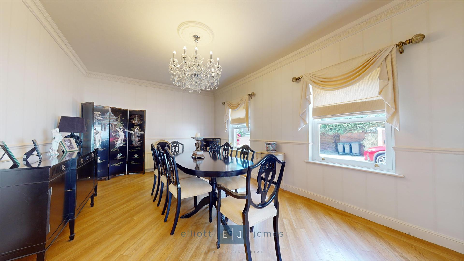 5 bedroom detached house for sale 0