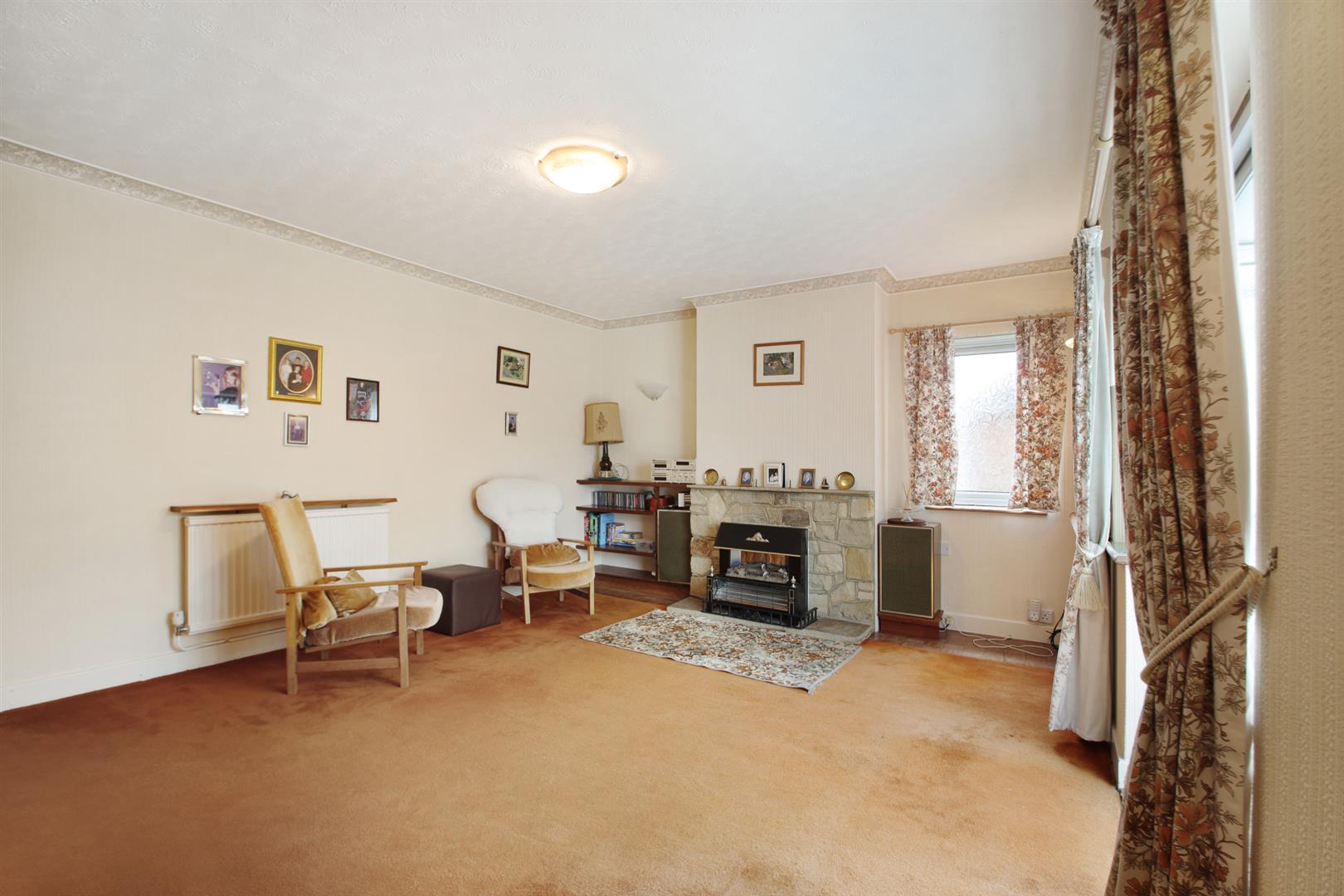 Photos of Brookmead, Hildenborough, Tonbridge TN11 64348923