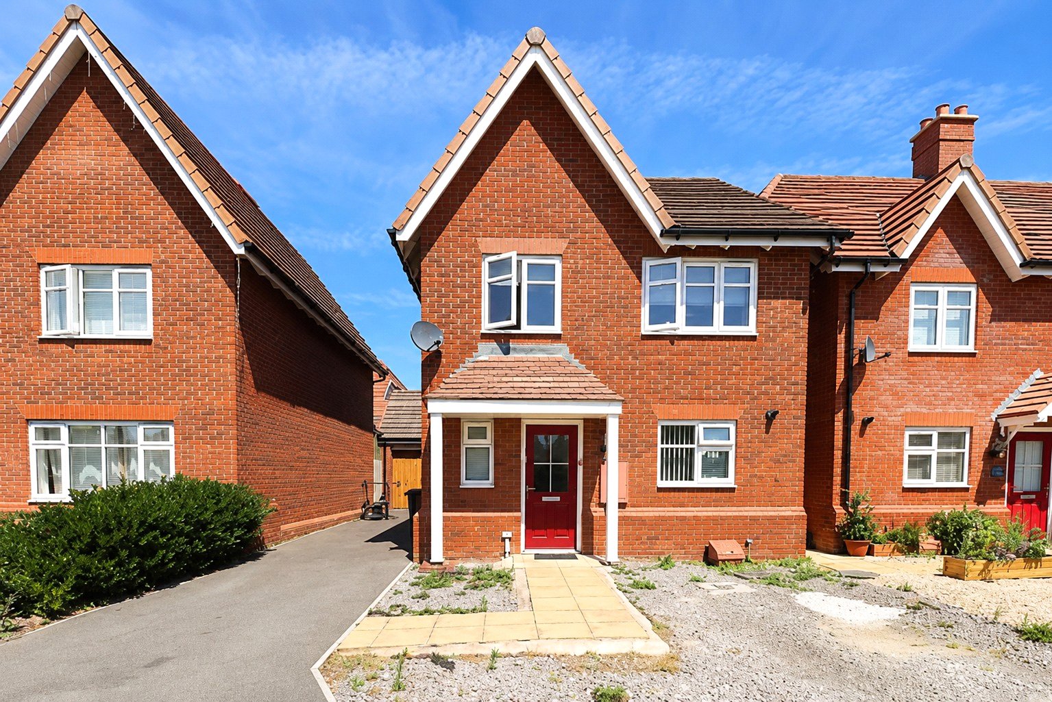 14, Blackwell Close, Swindon photo 2