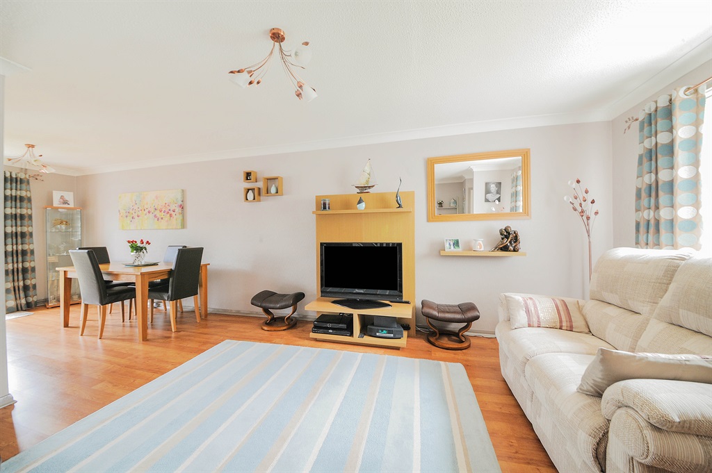 Free property report 16, Hulbert Close, Corsham, SN13 9UJ - Chimnie