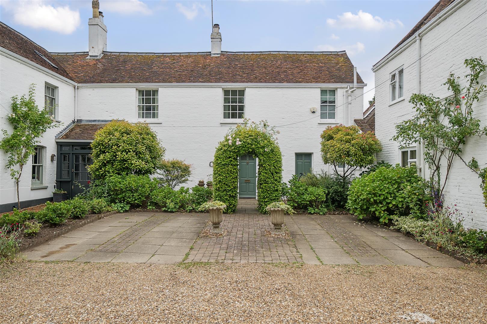 3 bedroom terraced house for sale 0