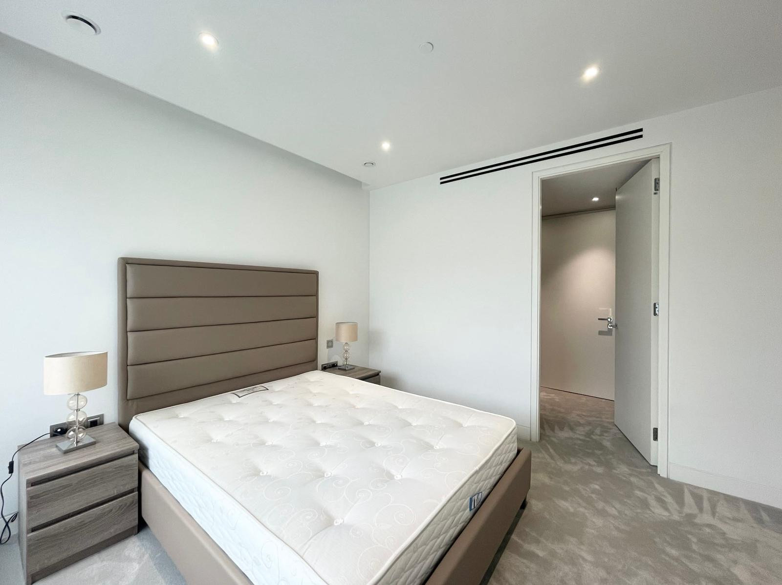 2 bedroom flat for sale 0