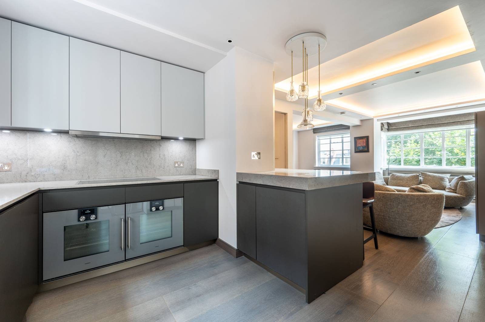 3 bedroom flat for sale 0