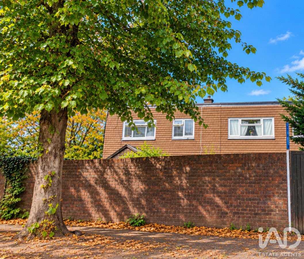 15, Amwell Court, Waltham Abbey photo 3