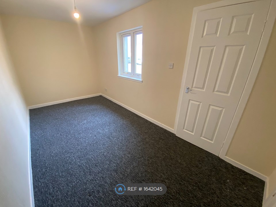 Photos of St. Kilda Bank, Broomlands, Irvine KA11 64077879 PrimeLocation