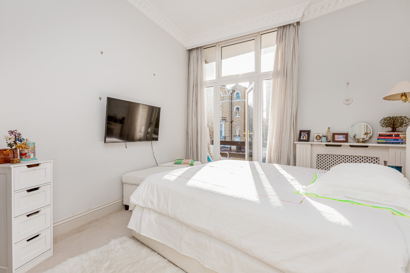 2 bedroom flat for sale 0