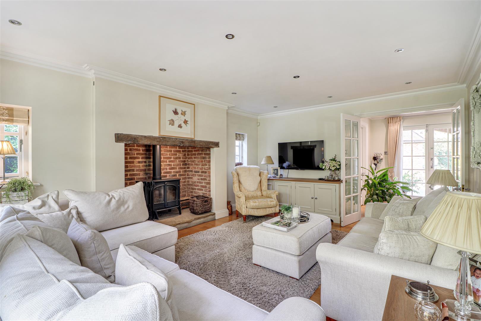 Photos of Saxon Hill, Quebec Avenue, Westerham TN16 65004380