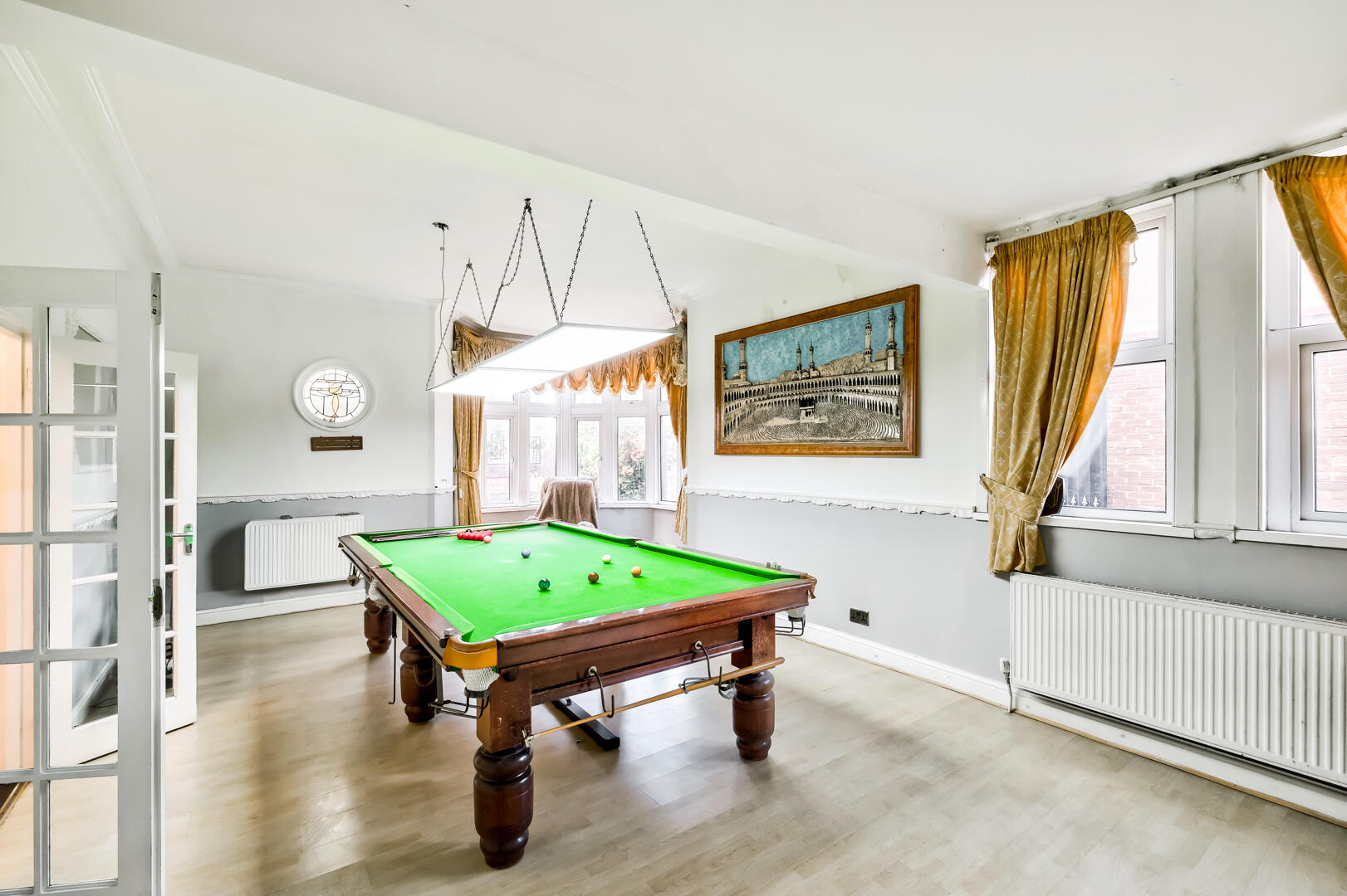 5 bedroom property for sale 0