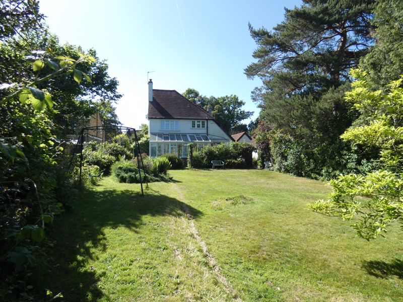 Photos of Forest Road, East Horsley, Leatherhead KT24 61591627