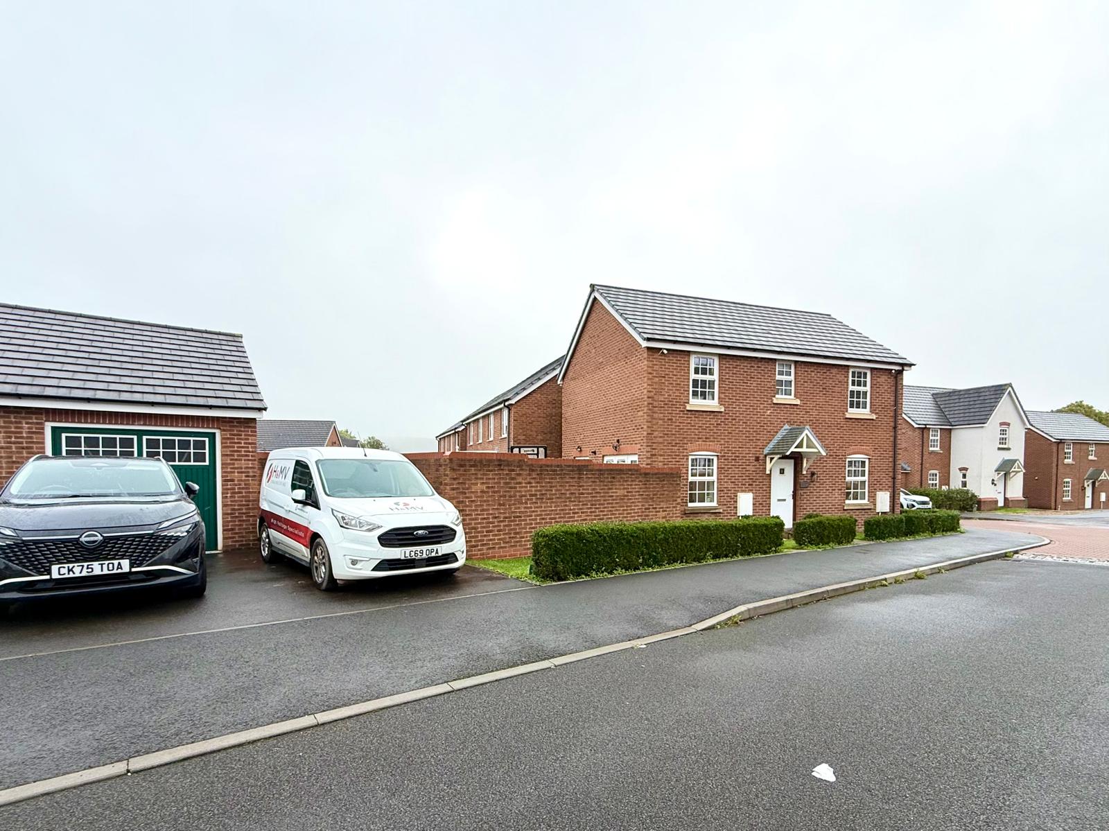 92 Y Dolydd, Aberdare photo 2