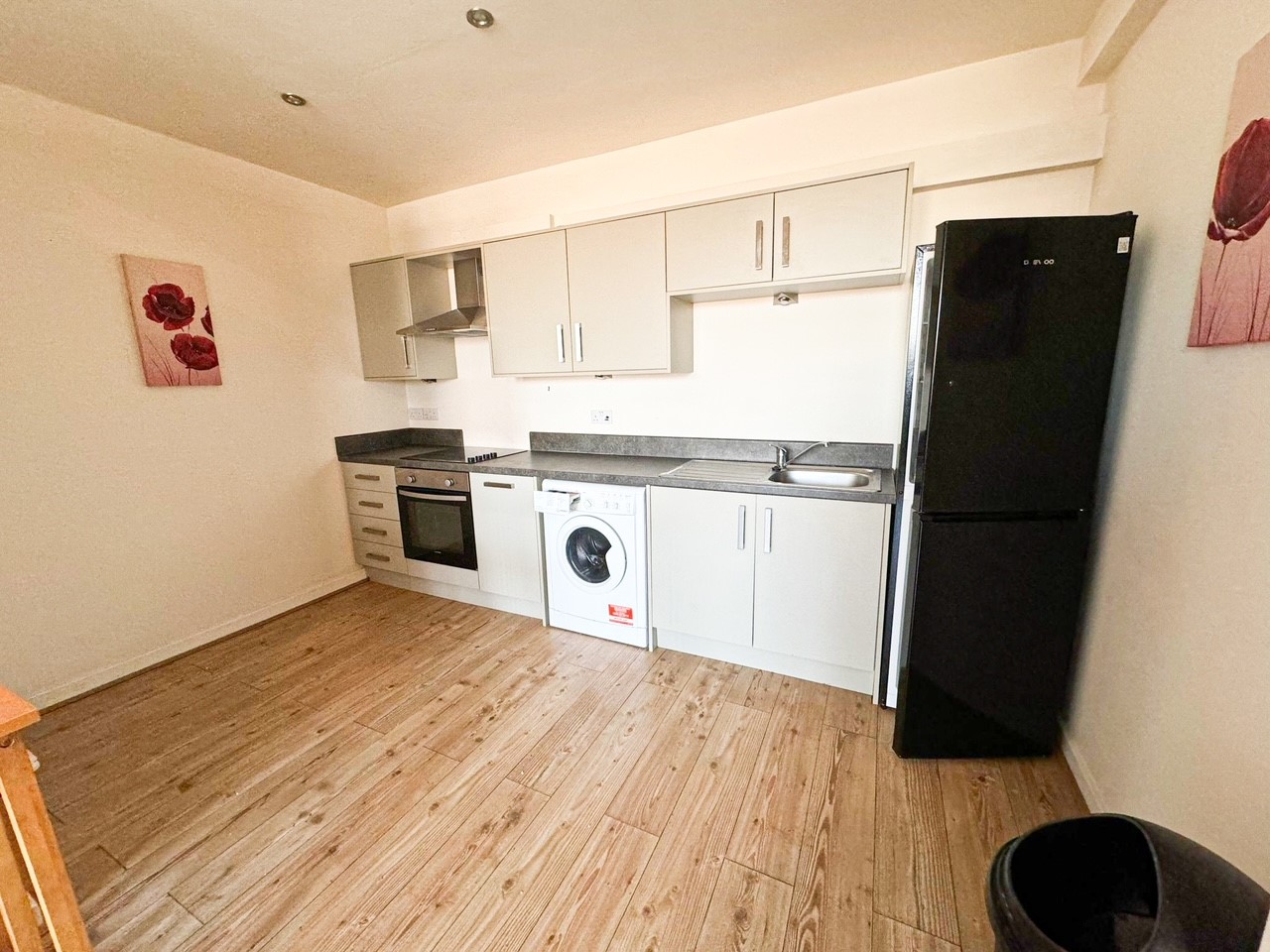 Flat 2, James Reckitt Library, 86, Holderness Road, HULL photo 5