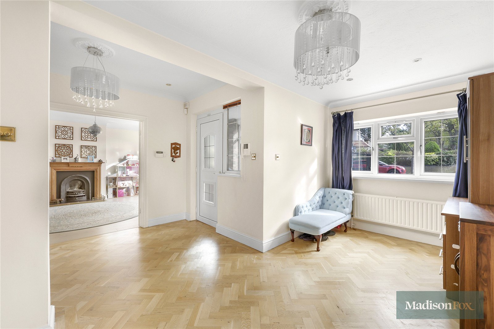 2, Coolgardie Avenue, Essex photo 4