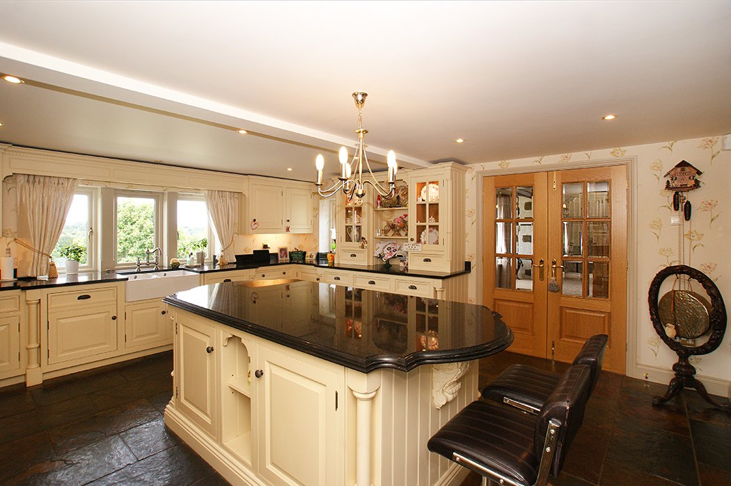 Photos of Walton Back Lane, Walton, Chesterfield S42 64821569