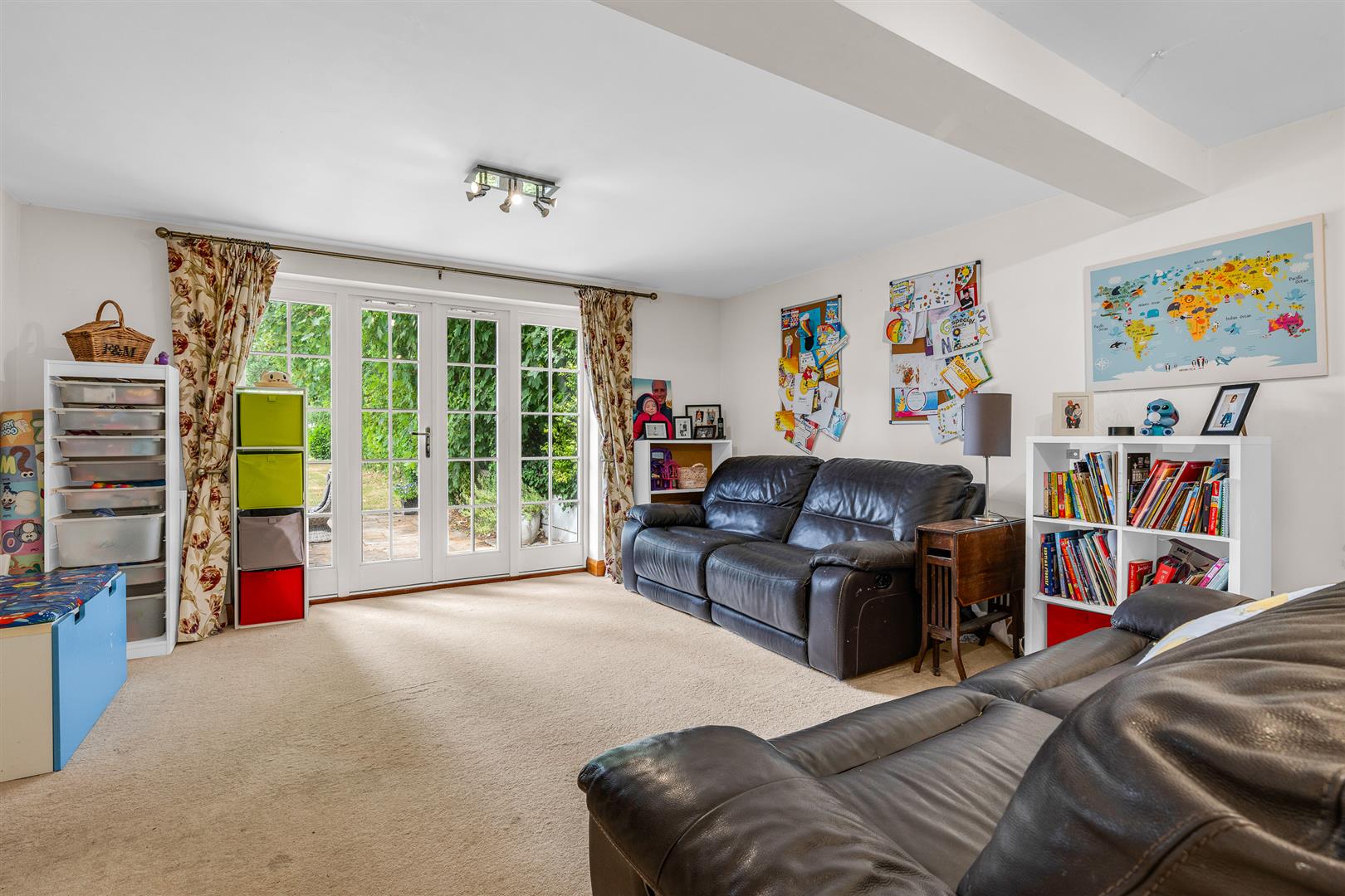 7 bedroom detached house for sale 0