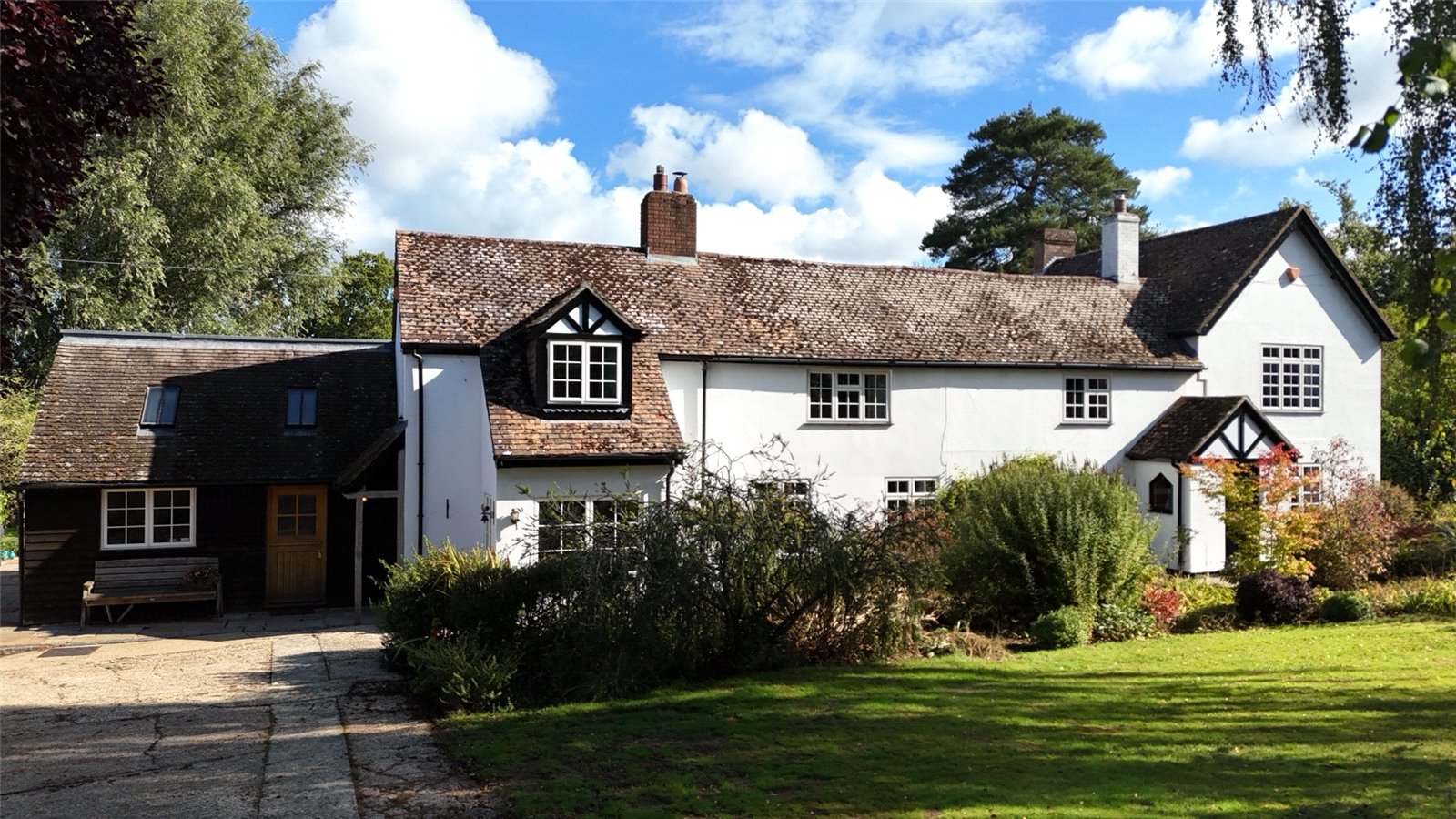 7 bedroom country house for sale 0