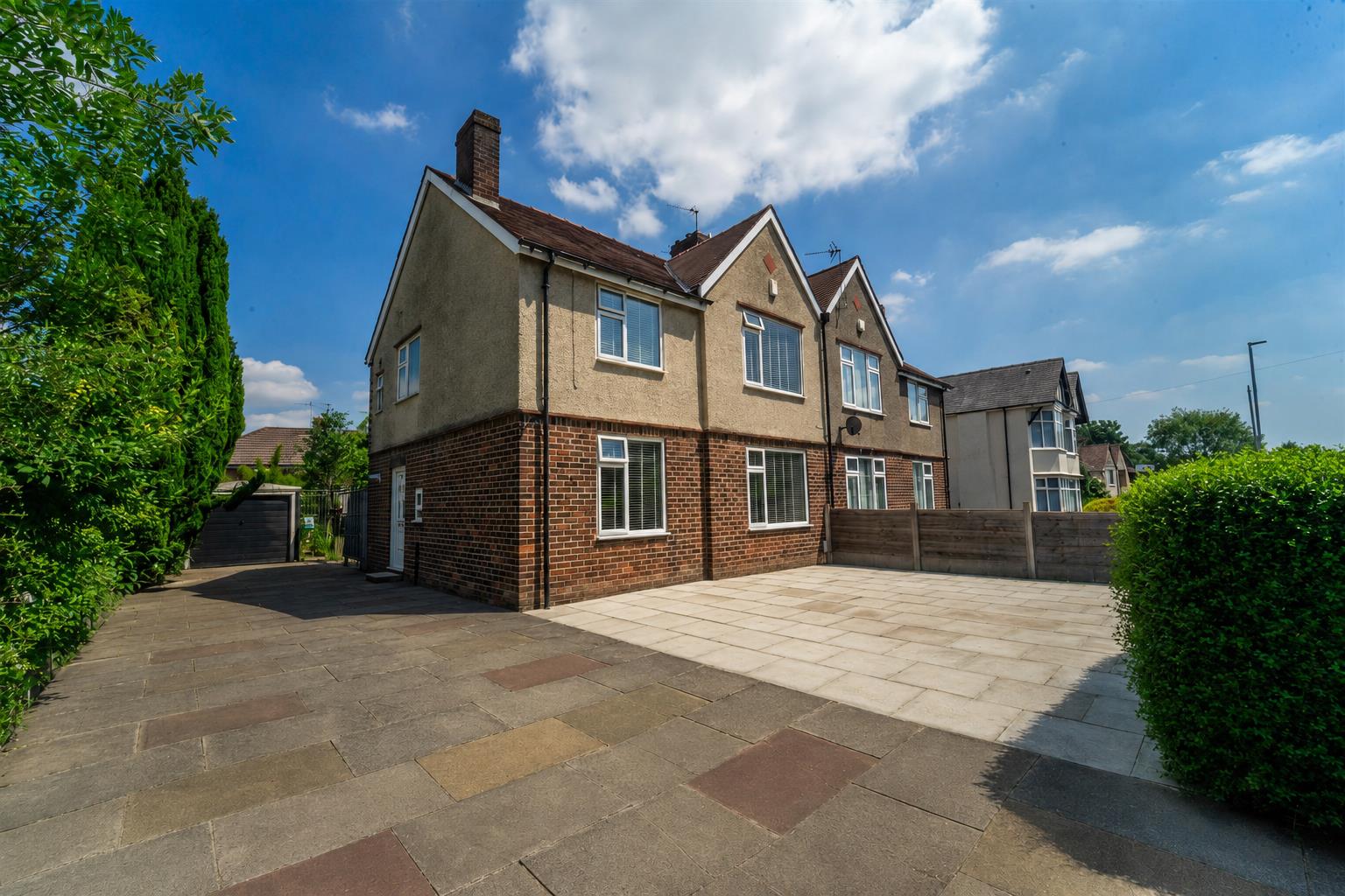 165 Manchester Road, Swinton, Manchester, M27 4FB - listing photo
