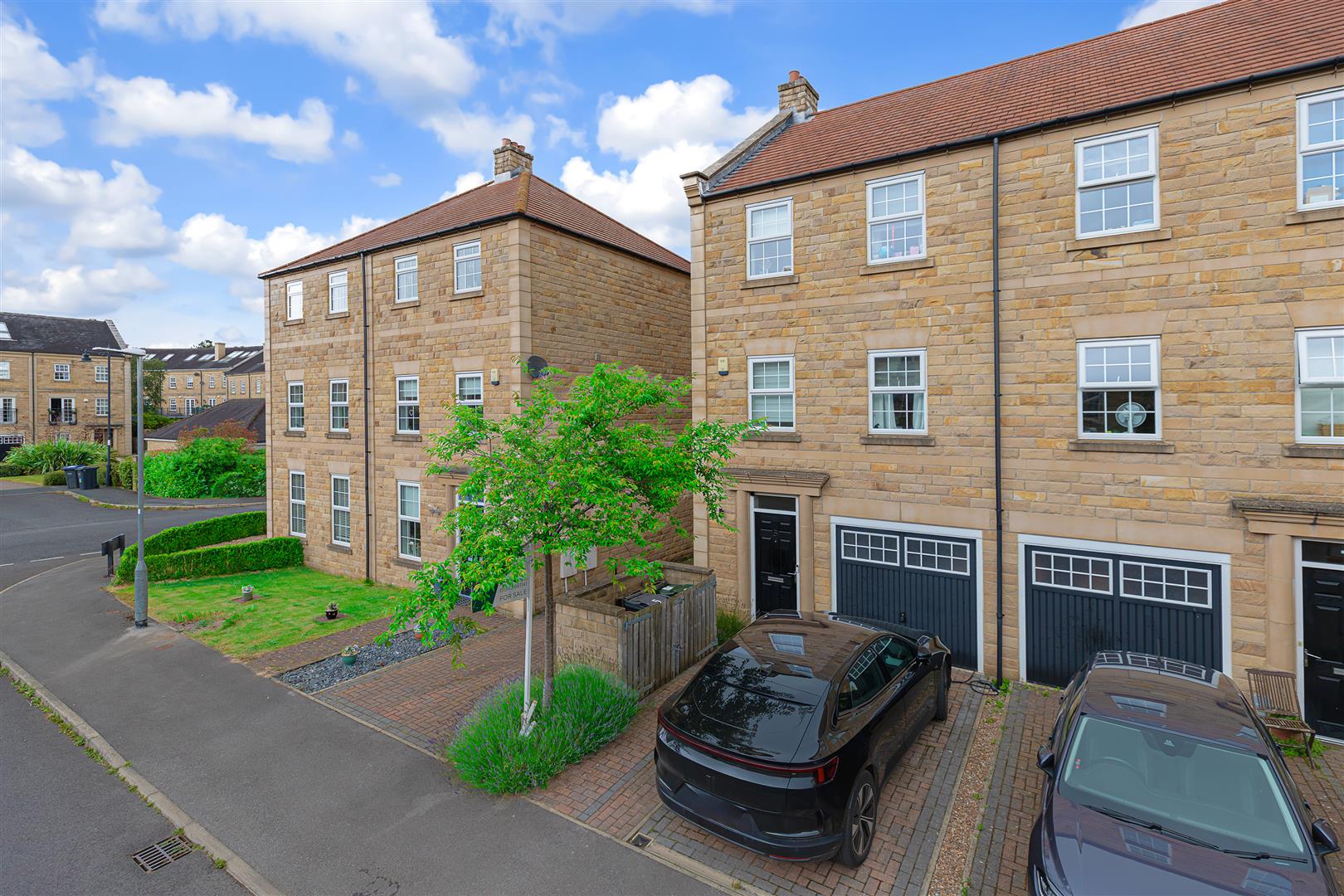 5, Scalebor Gardens, Ilkley photo 2
