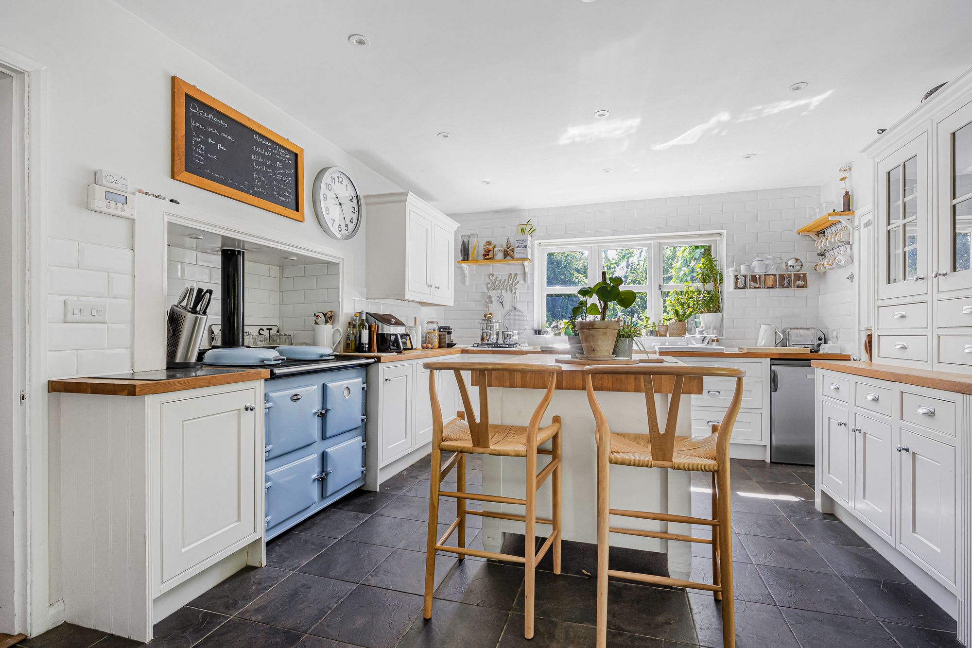 5 bedroom detached house for sale 0