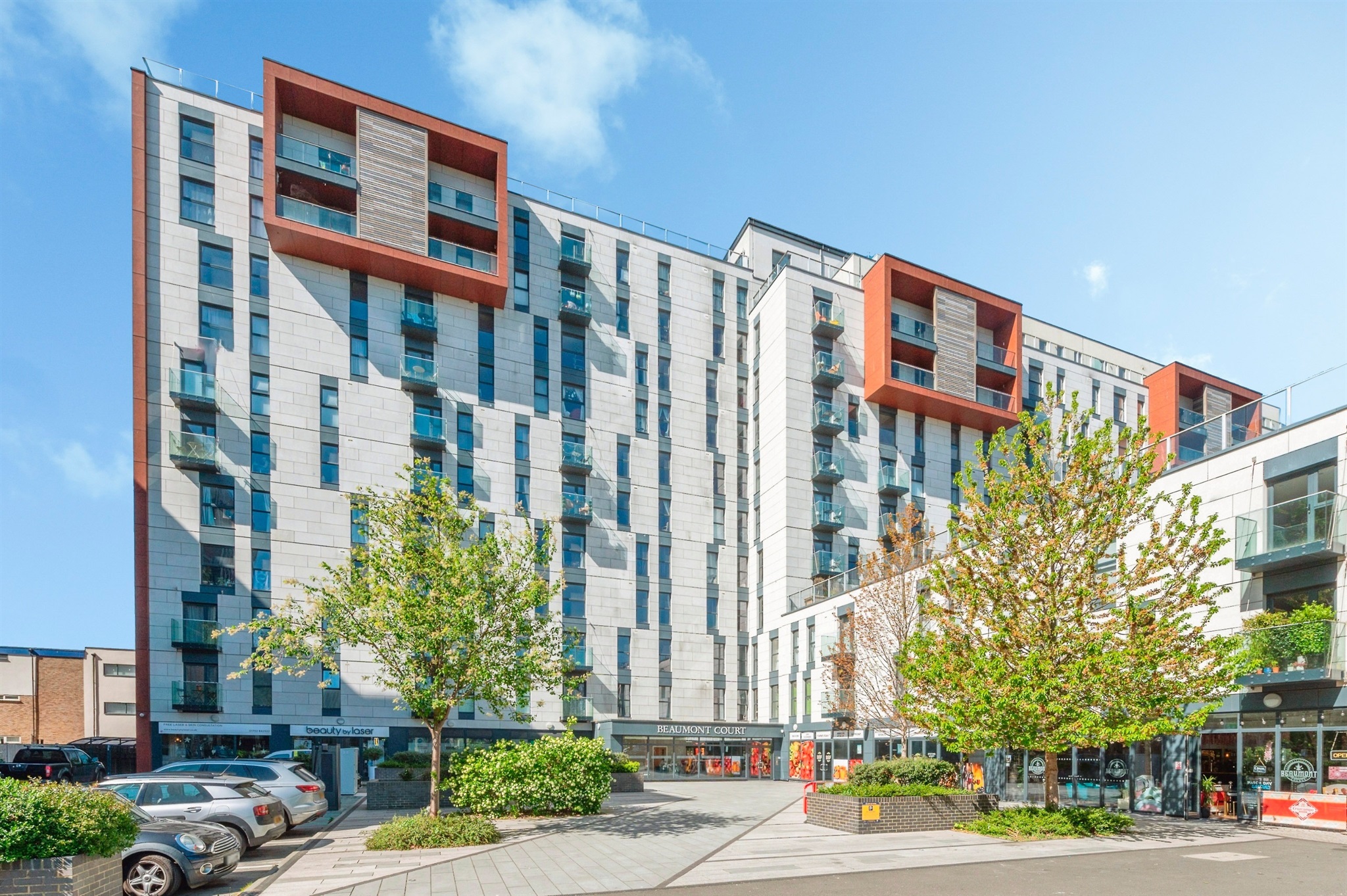 156 Beaumont Court, 61–71 Victoria Avenue, Southend-on-Sea, SS2 6DU - listing photo