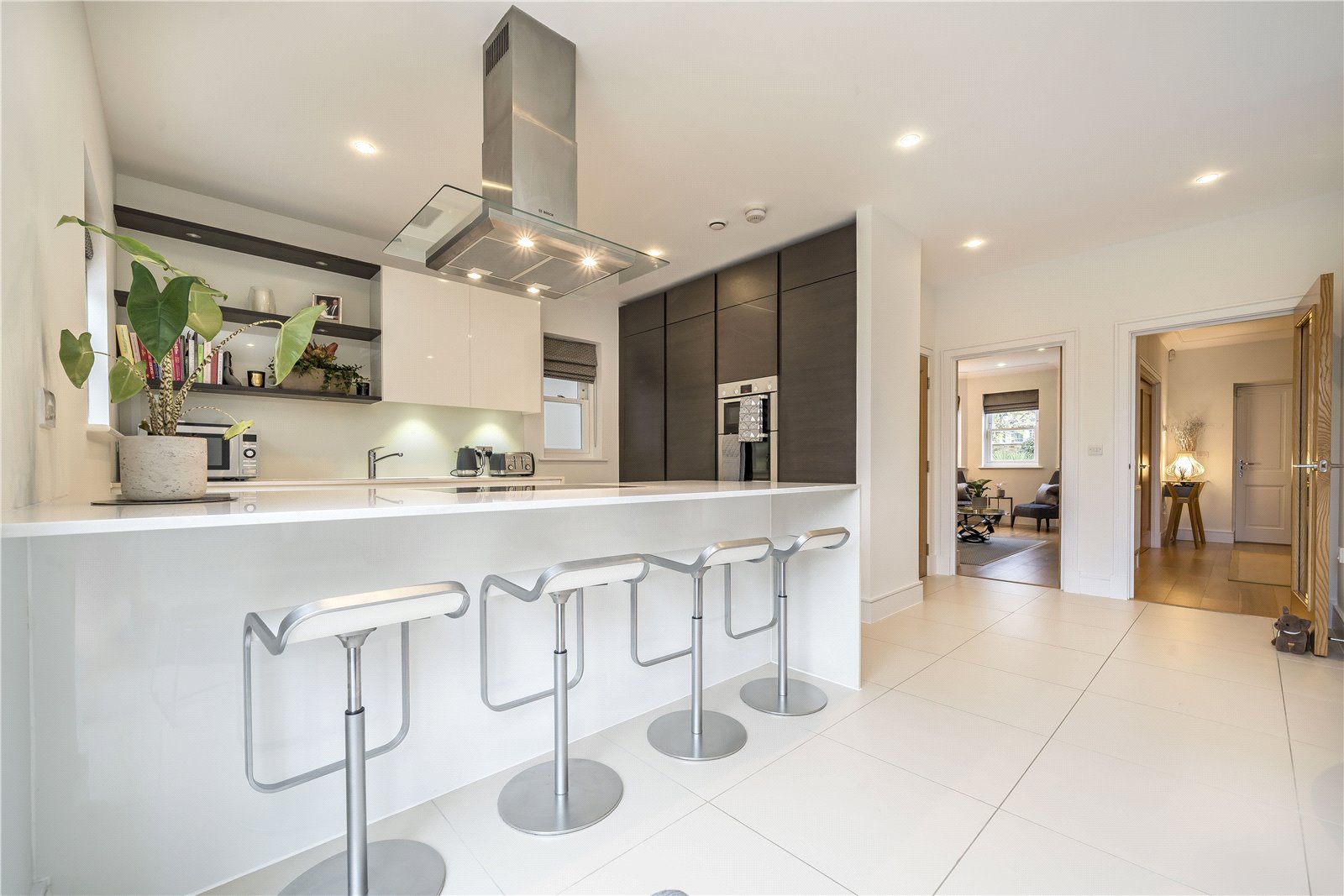 5 bedroom detached house for sale 0