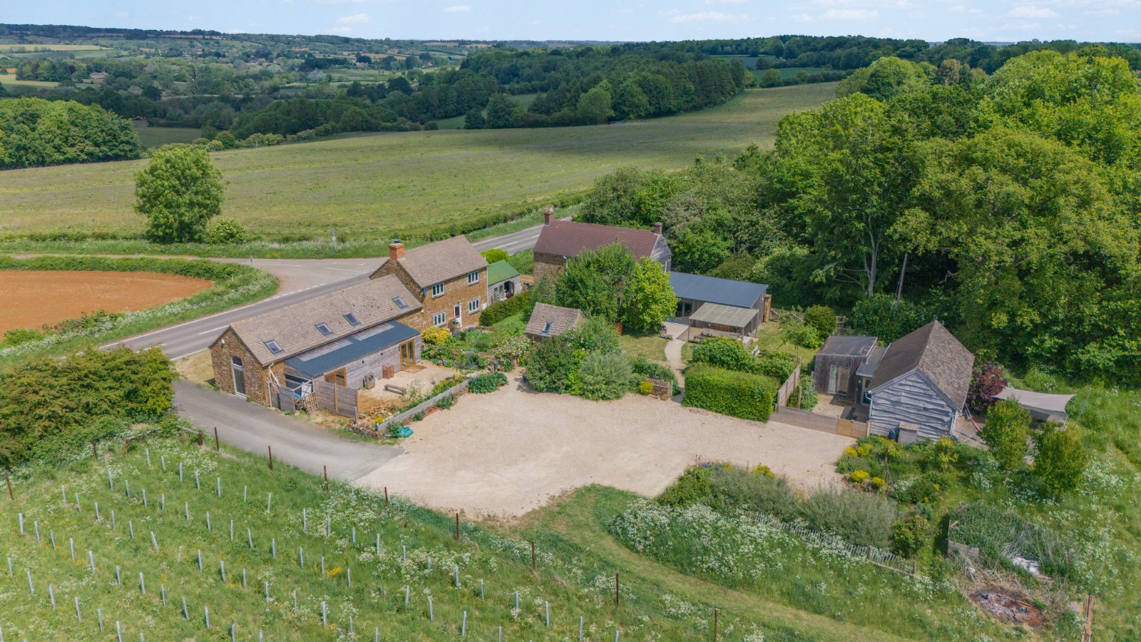 9 bedroom detached house for sale 0