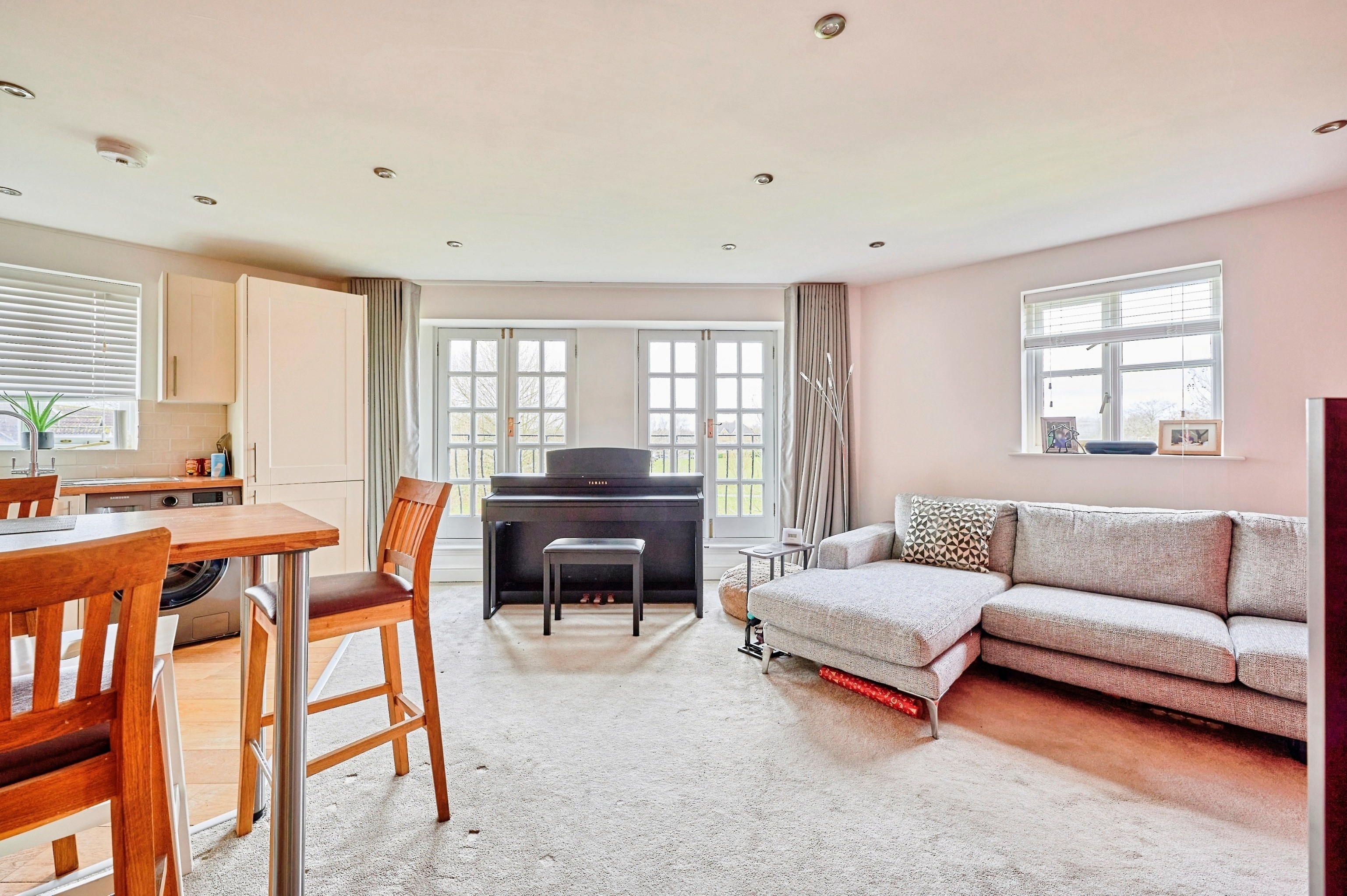 8 Dyers Court, The Thatchers, Bishop's Stortford photo 3