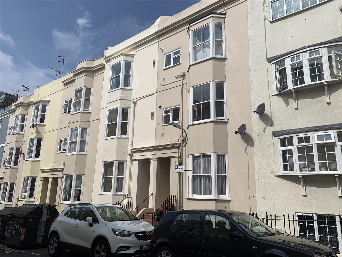 Flat 3, 21 Lansdowne Street, Hove, BN3 1FS - listing photo