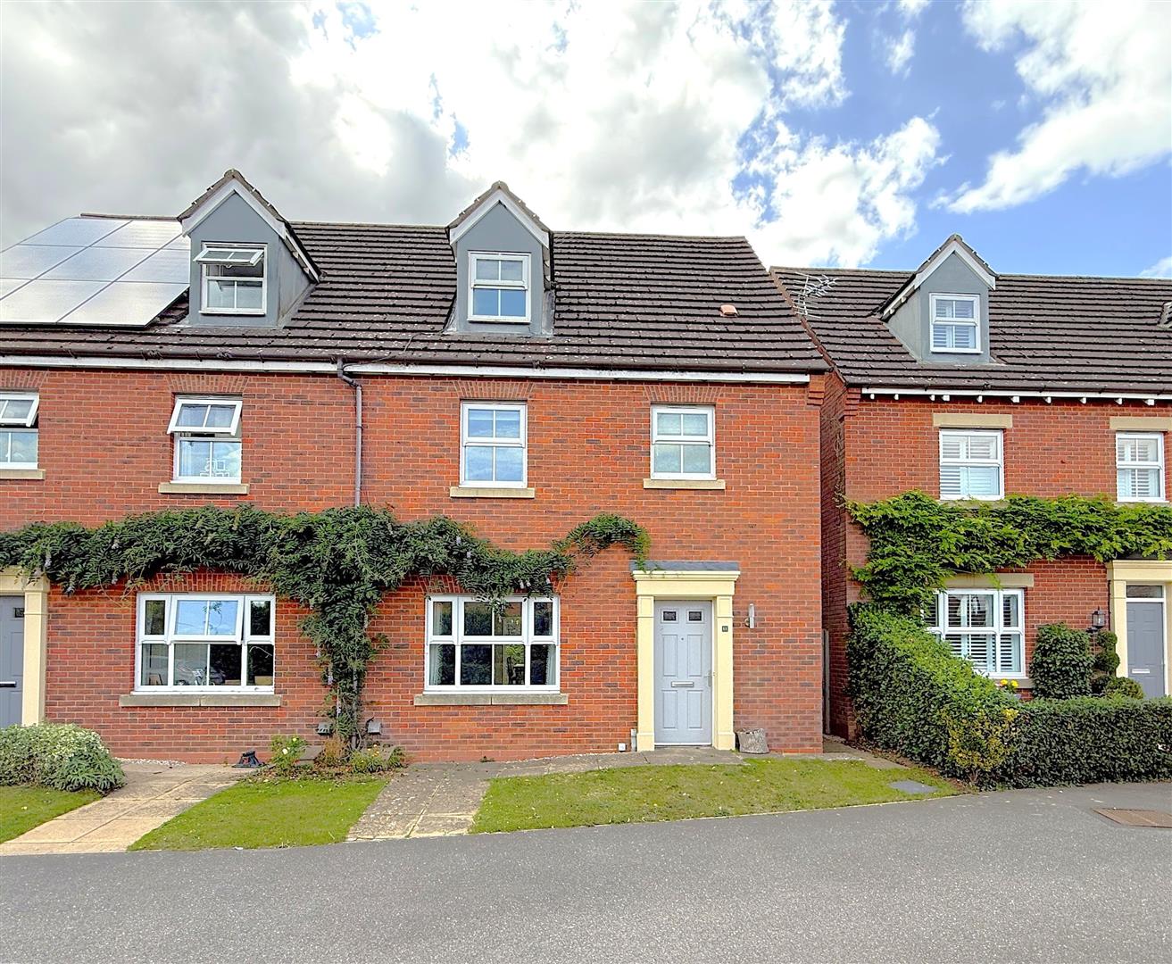 11, The Osiers, Loughborough photo 2